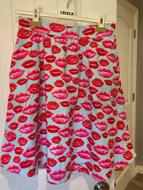 Retrolicious Dresses & Skirts - Retrolicious Pink & Red Lip Print Circle Skirt on Light Blue